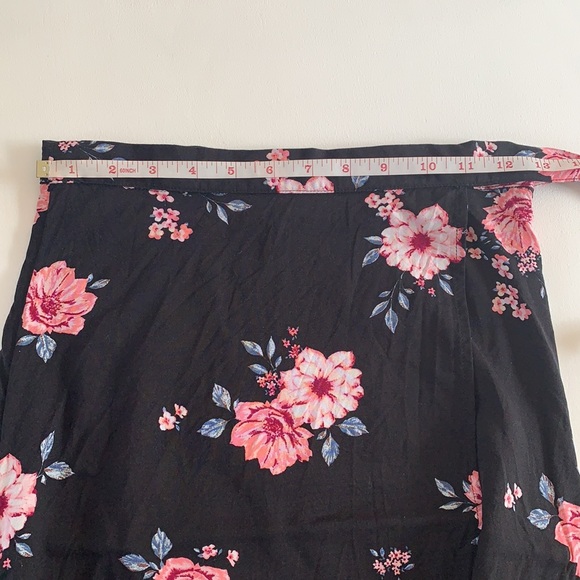 New H&M Floral Long Wrap Skirt - Picture 7 of 7